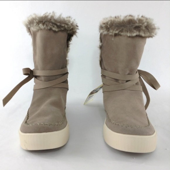 TOMS Vista Pull On faux fur waterproof Boot 6.5 - Picture 6 of 7